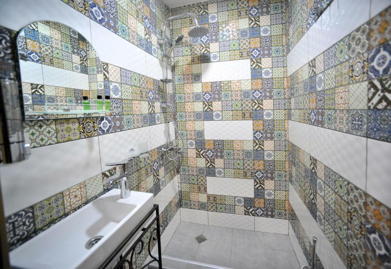 Baoma Hotel Tbilisi Ngoại thất bức ảnh